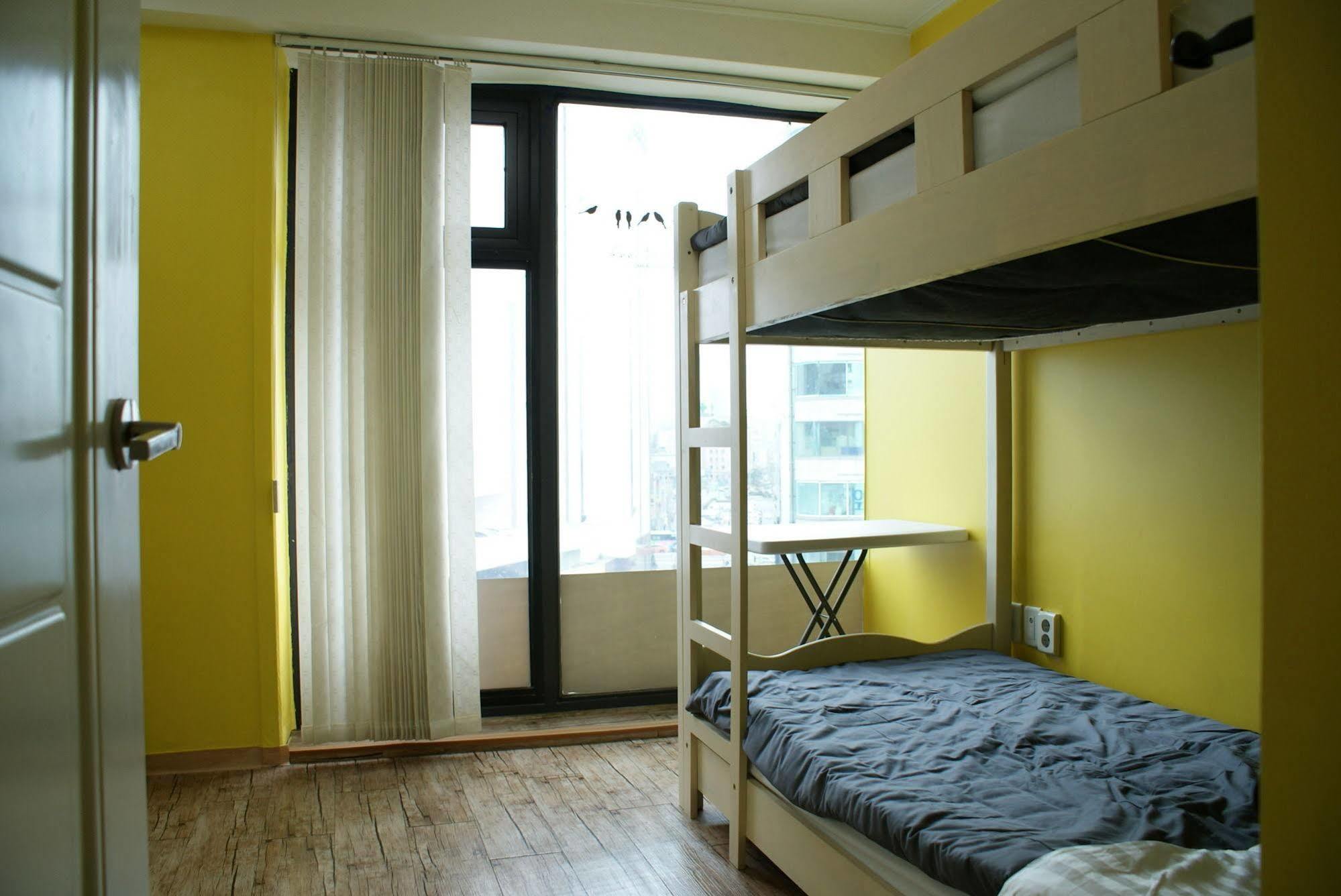 J Guesthouse Сеул Екстер'єр фото